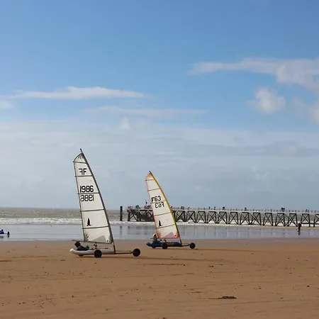 500 M De La Plage, Jardin, Maison Pour 5 *
