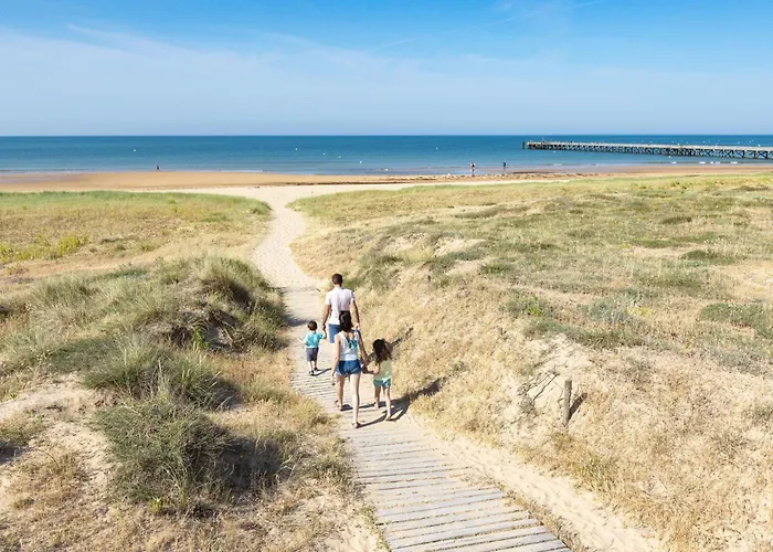 Hébergement de vacances 500 M De La Plage, Jardin, Maison Pour 5 *
